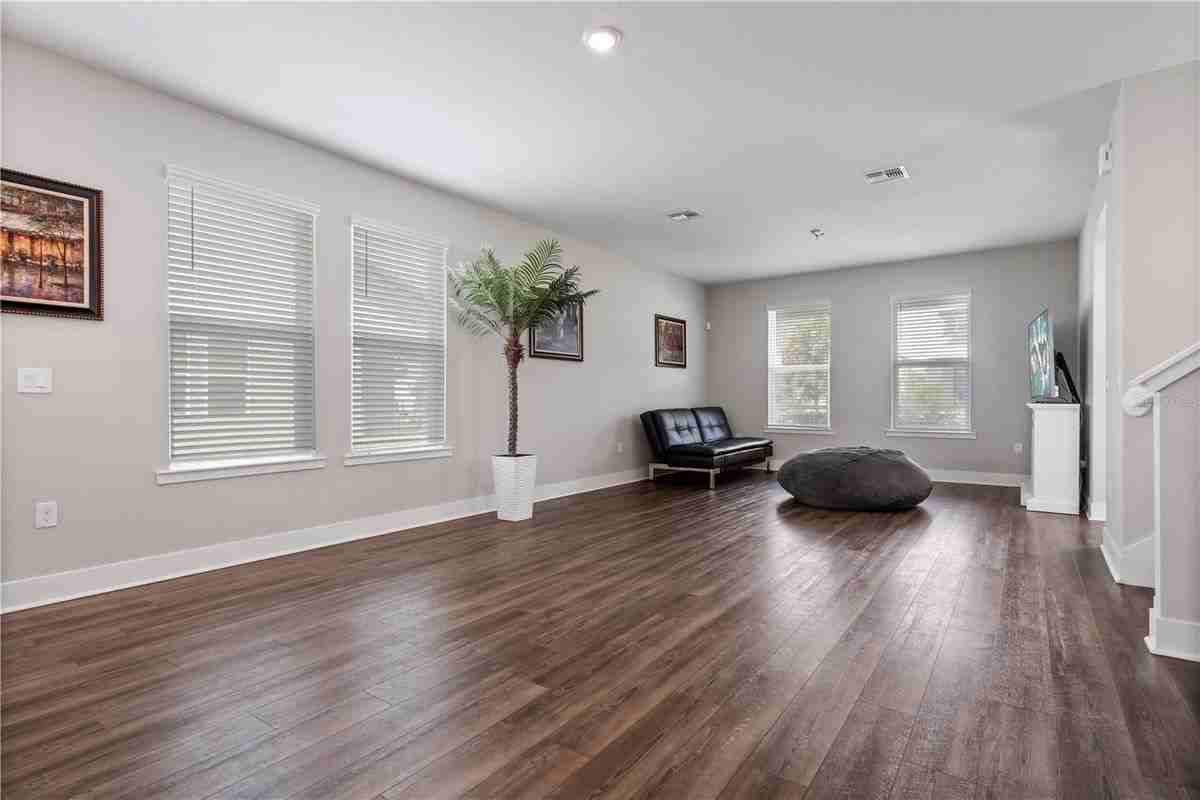 14340 Braemar St - Photo 5 of 16