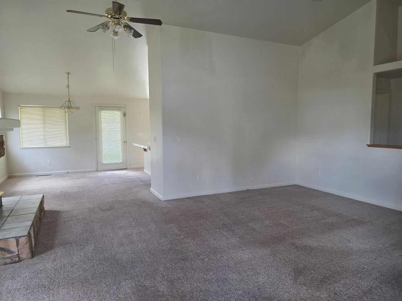 1303 Chichester Dr - Photo 2 of 16