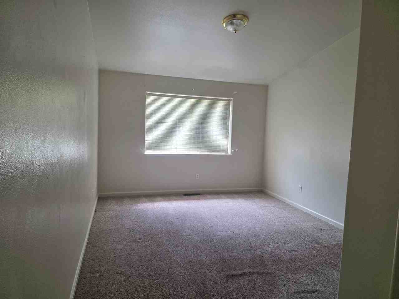 1303 Chichester Dr - Photo 6 of 16
