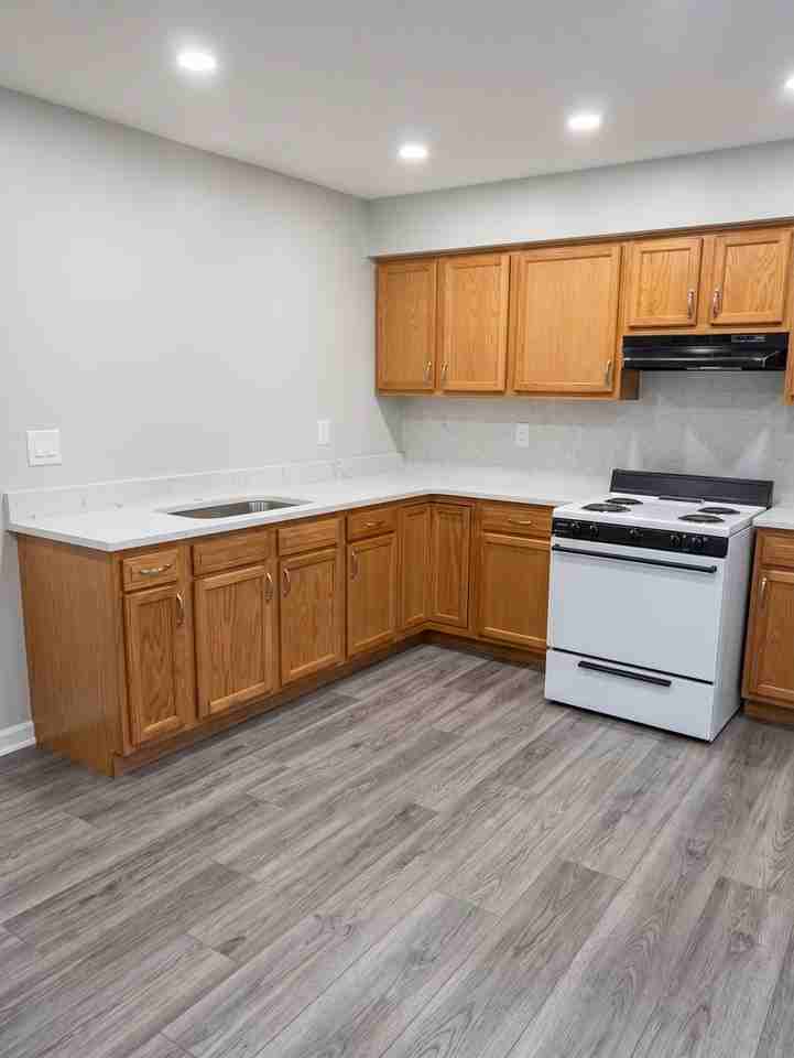 3520 N 15th St - Photo 3 of 9