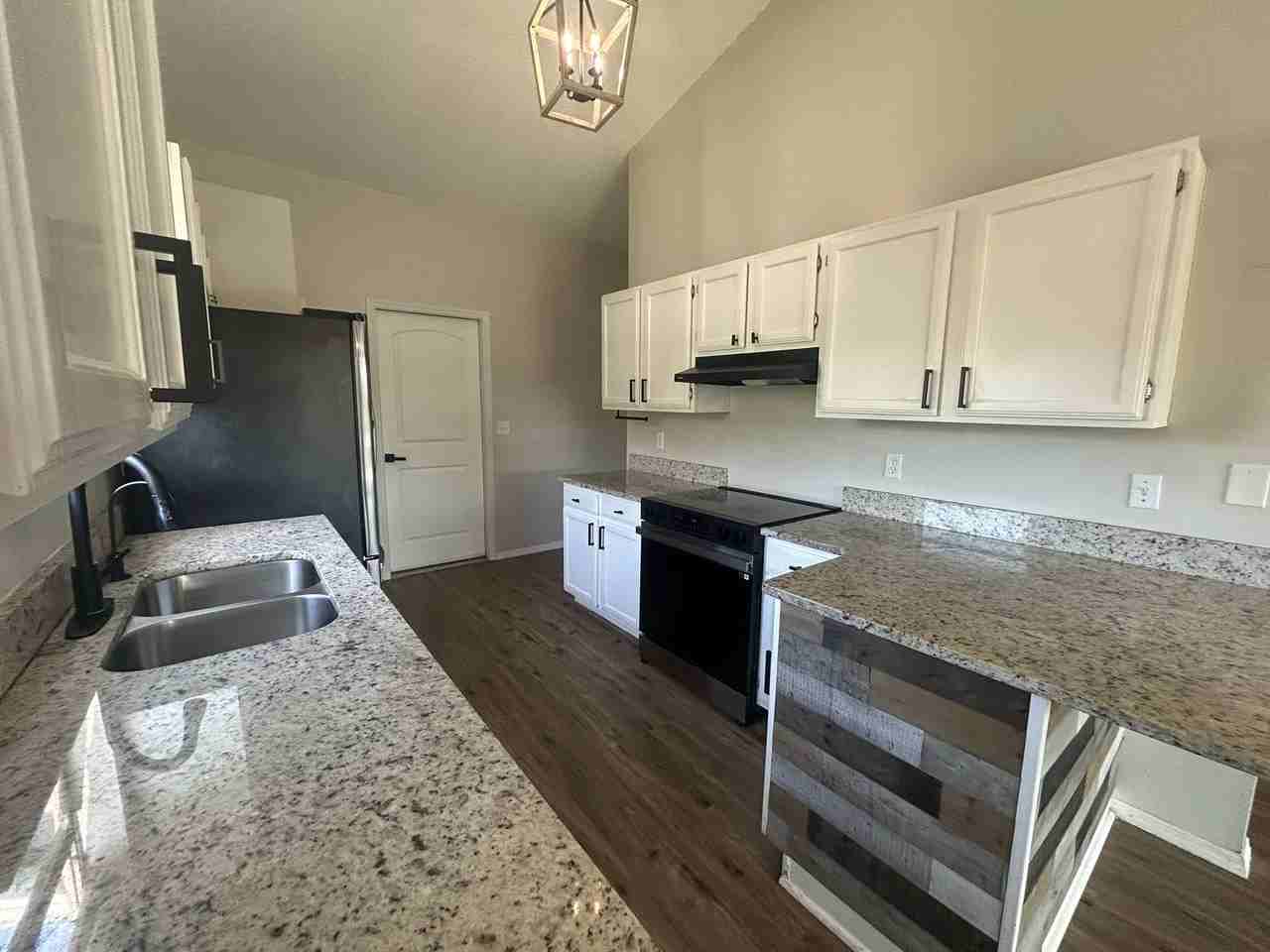 615 Seven Gables Cir Se - Photo 7 of 22