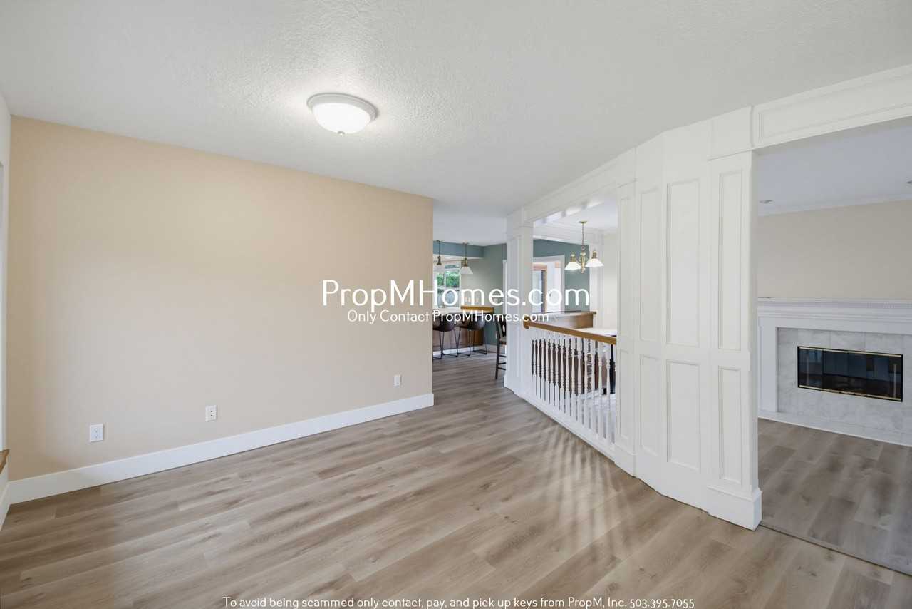 7030 Sw Molalla Bend Rd - Photo 4 of 26