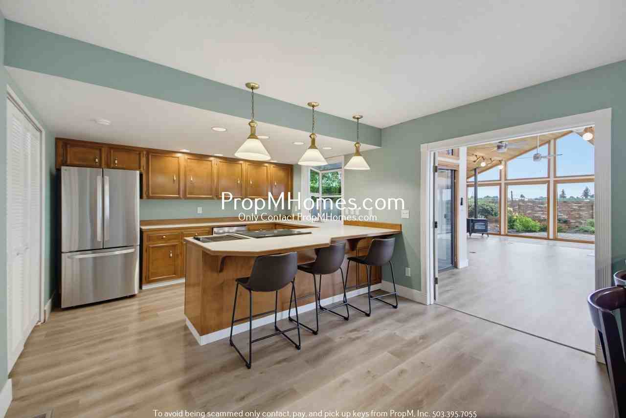 7030 Sw Molalla Bend Rd - Photo 7 of 26