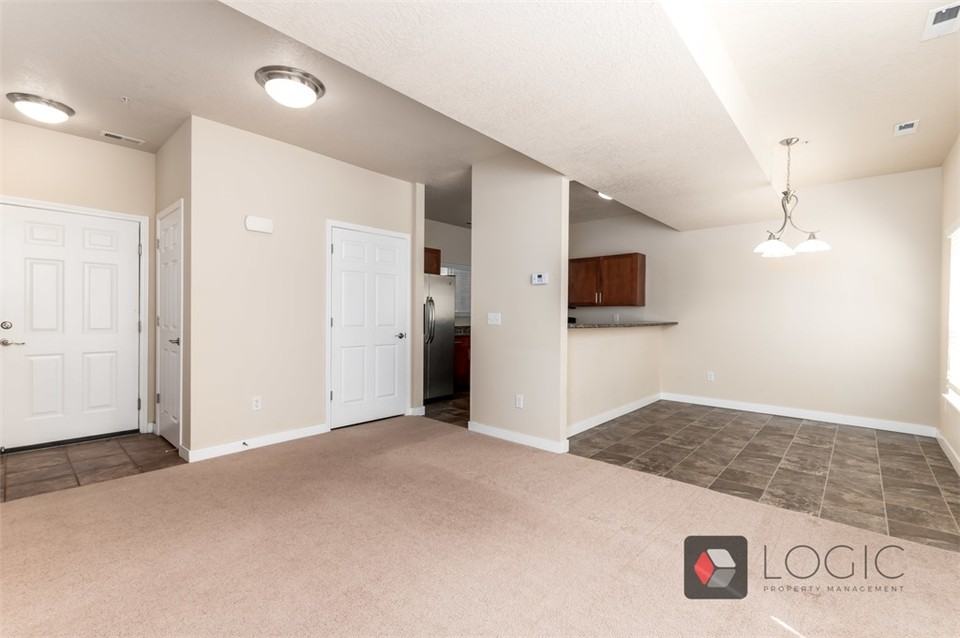 520 S St #107 - Photo 4 of 17