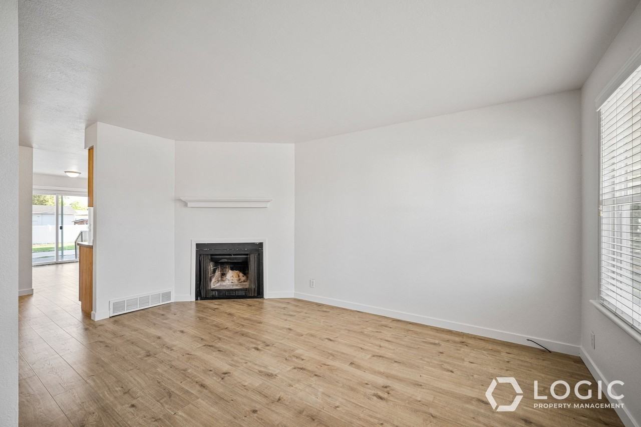 820 Ws - Photo 6 of 18