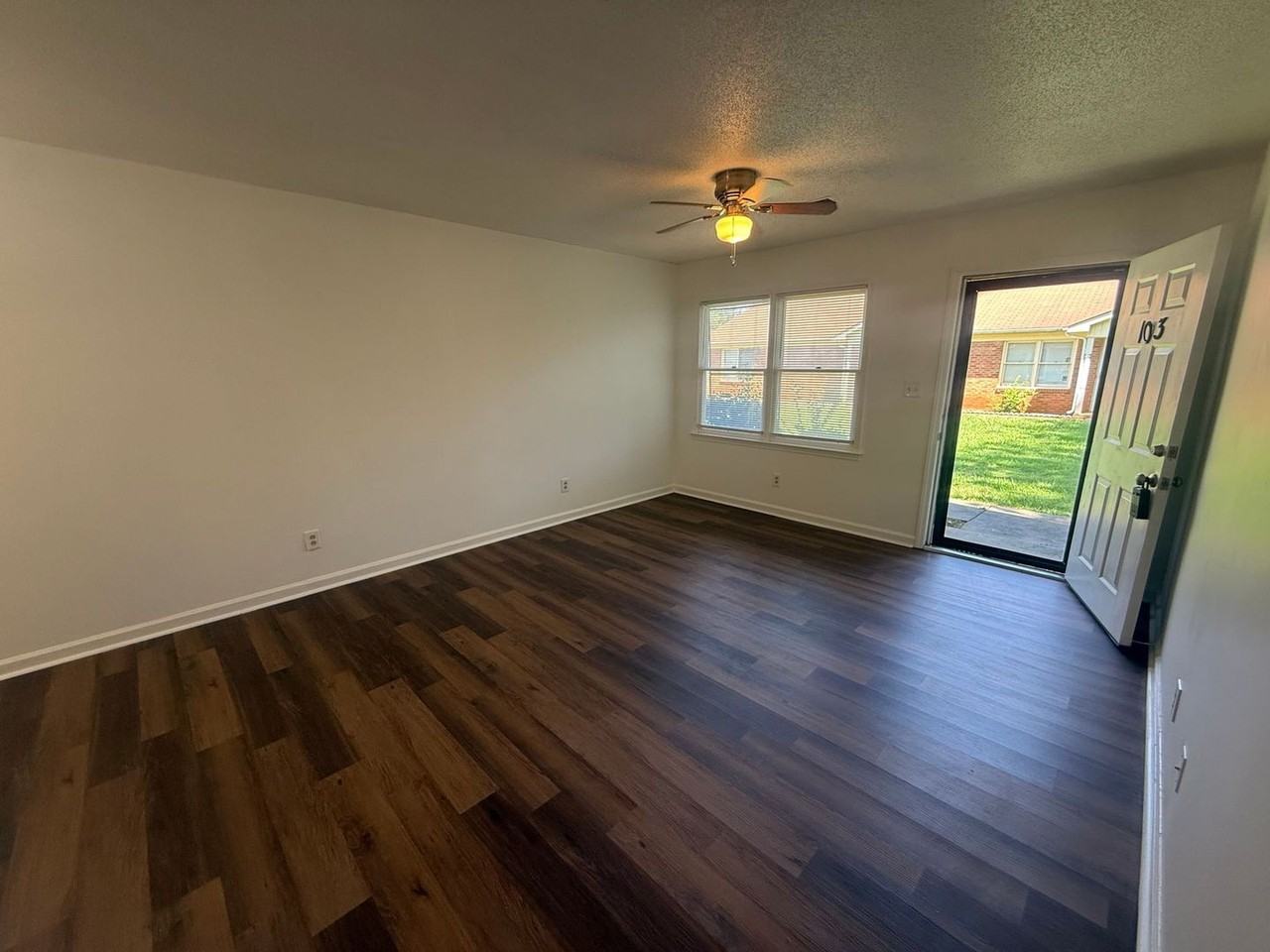 1100 Chandler Dr - Photo 3 of 13