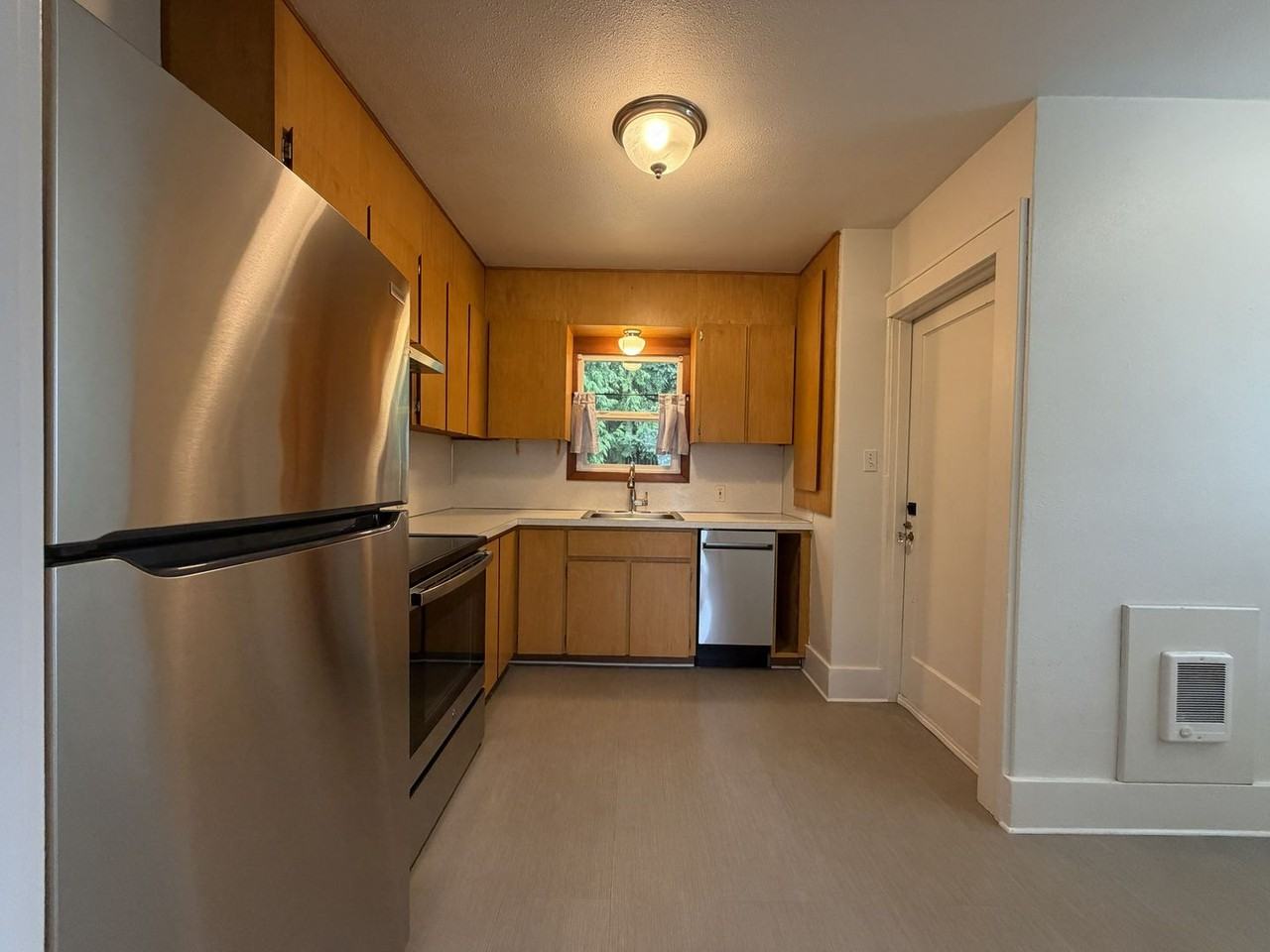 7333 N Fenwick Ave - Photo 5 of 27