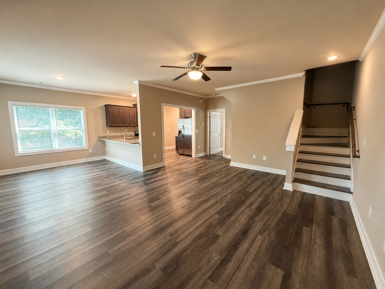 546 N Peter St - Photo 2 of 15