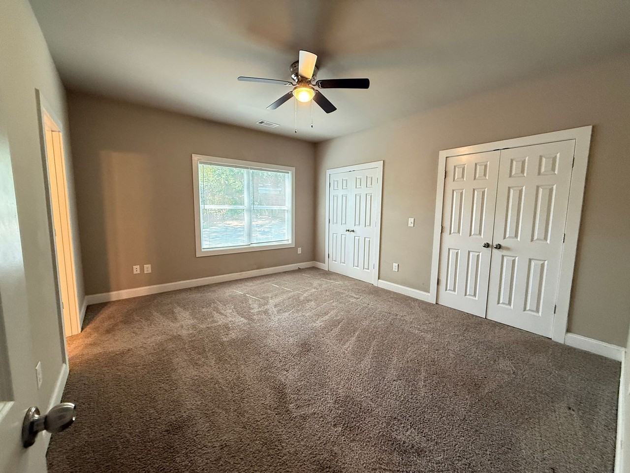546 N Peter St - Photo 5 of 15