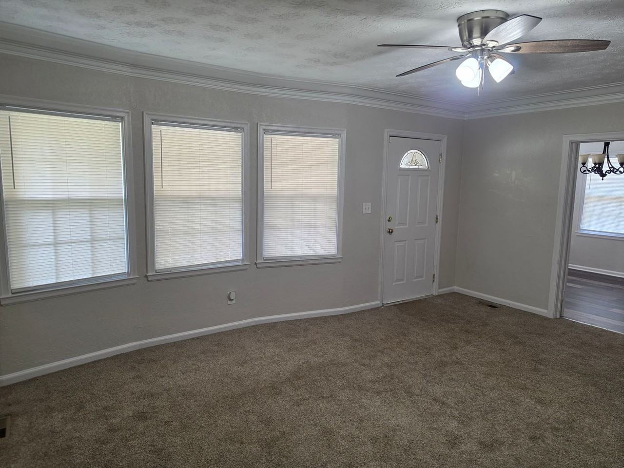 1319 15th St - Photo 5 of 9