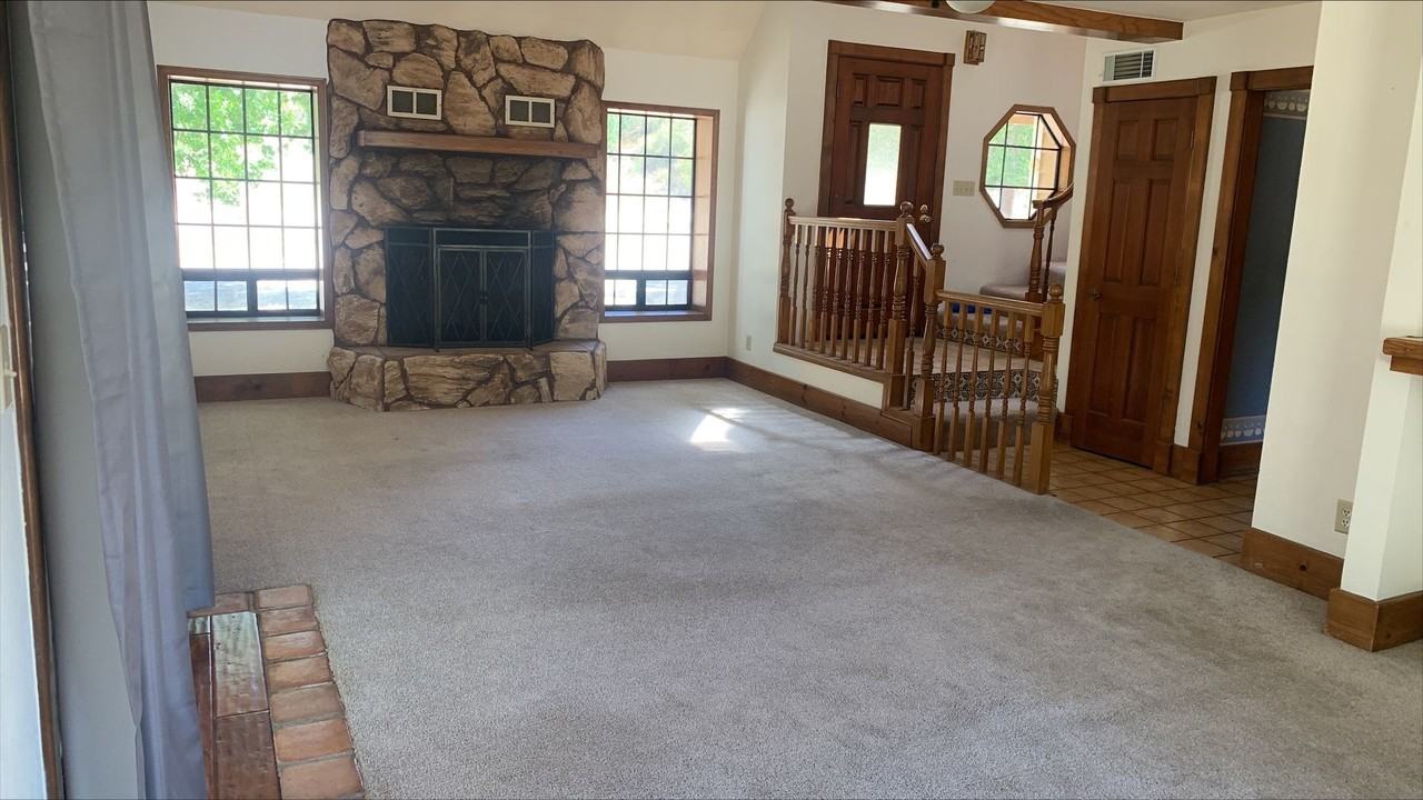 5892 Parkhill Rd - Photo 2 of 15