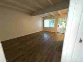 featured image of 6121 Whitsett Ave