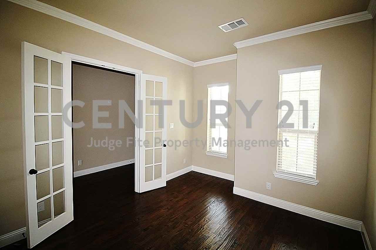 7316 Joshua Tree Trl - Photo 5 of 22