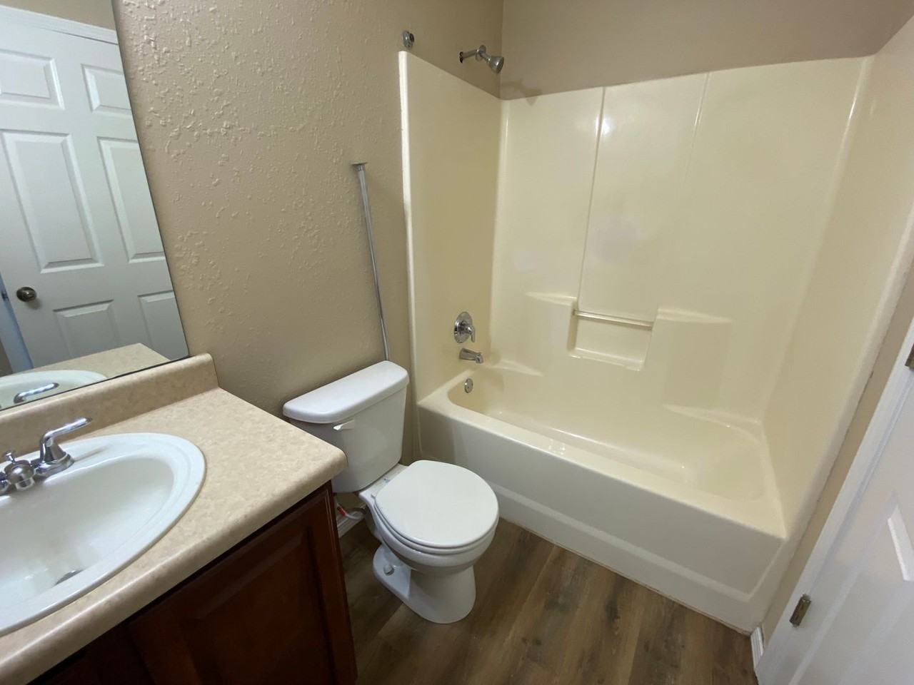 1040 S Clifton Ave #A - Photo 4 of 13