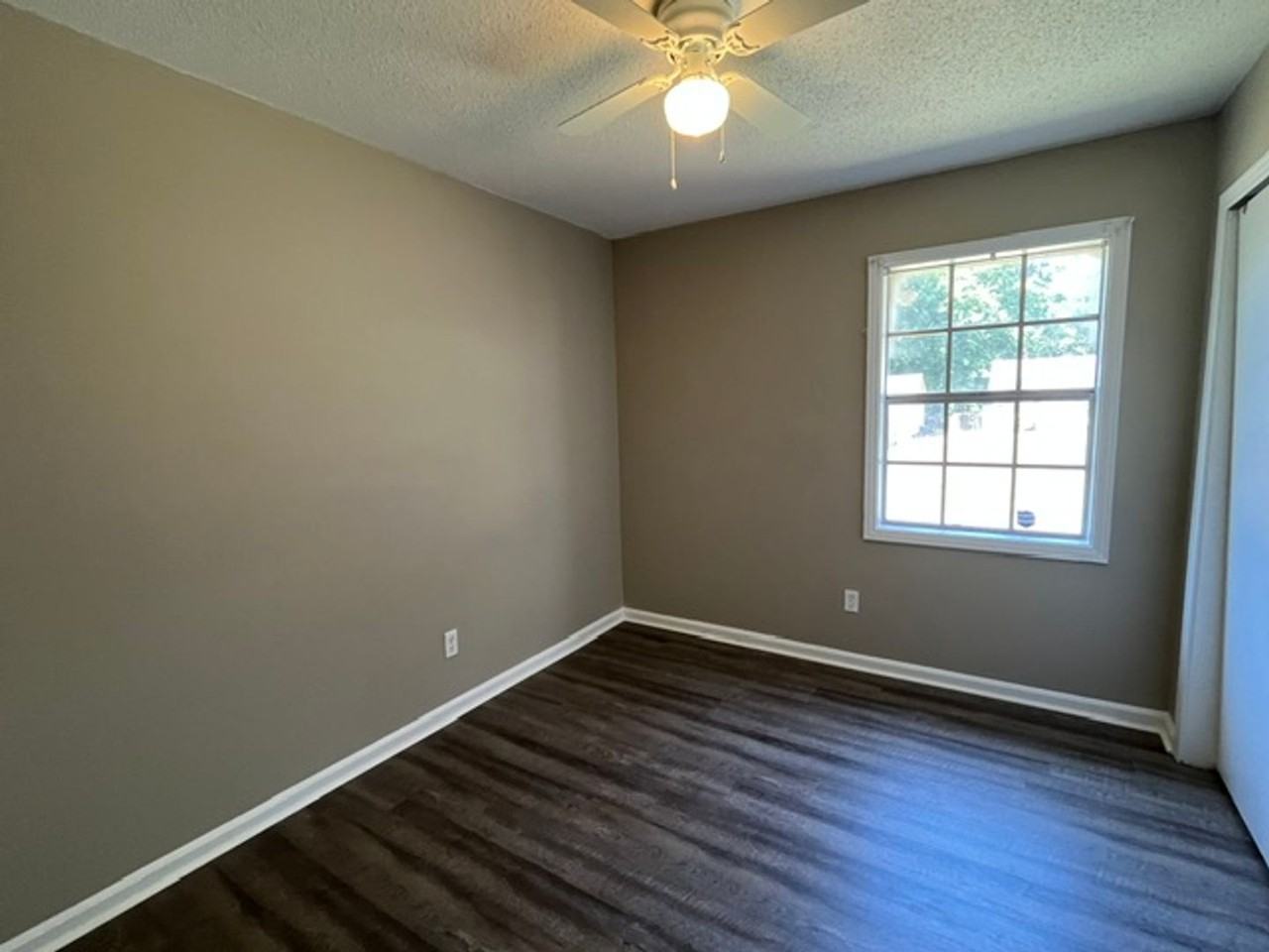 7606 Rockingham Dr - Photo 7 of 9