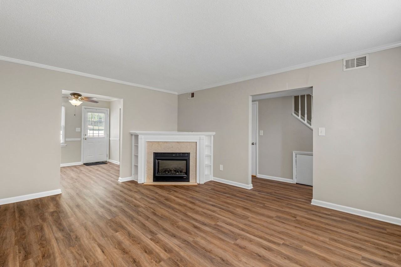 4731 Tower Rd - Photo 4 of 26