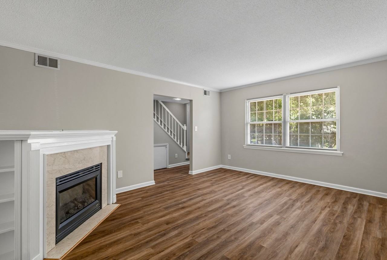 4731 Tower Rd - Photo 5 of 26