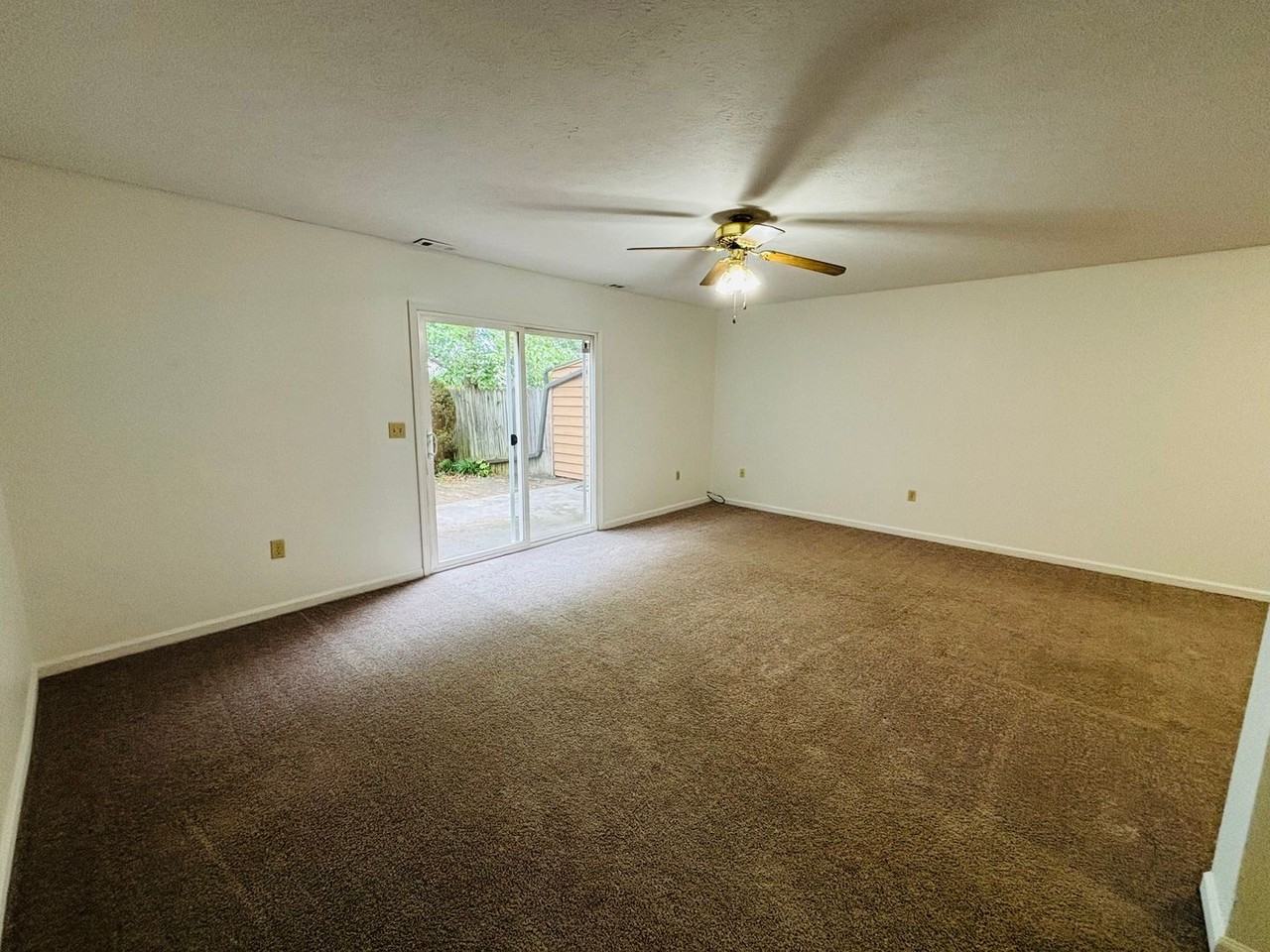 931 Lora Ln - Photo 7 of 20