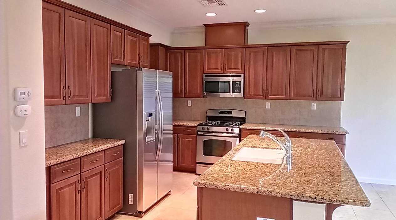 5998 Camden Cir - Photo 2 of 10