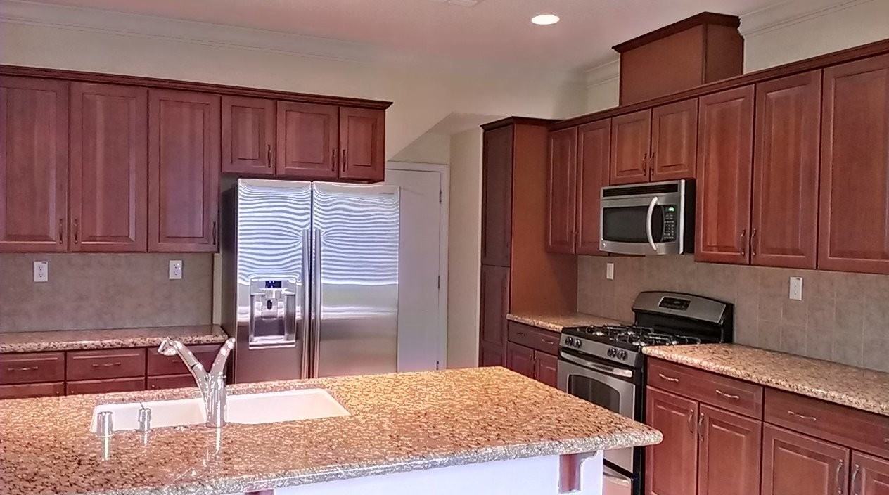 5998 Camden Cir - Photo 3 of 10