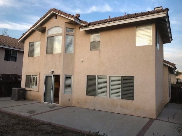 14051 Catalina Ct - Photo 2 of 26