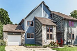 33 Foxtail Ct - Photo 1 of 1