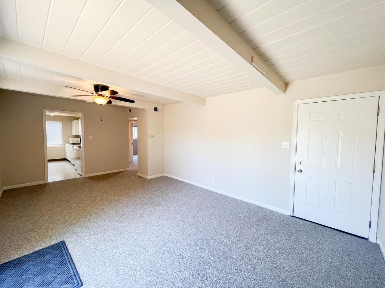 463 N I St - Photo 4 of 20