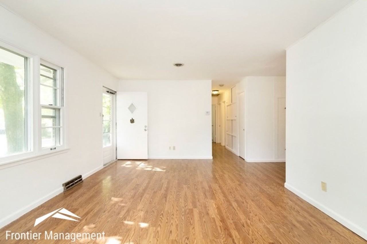 1733 Vaughn Dr - Photo 5 of 22