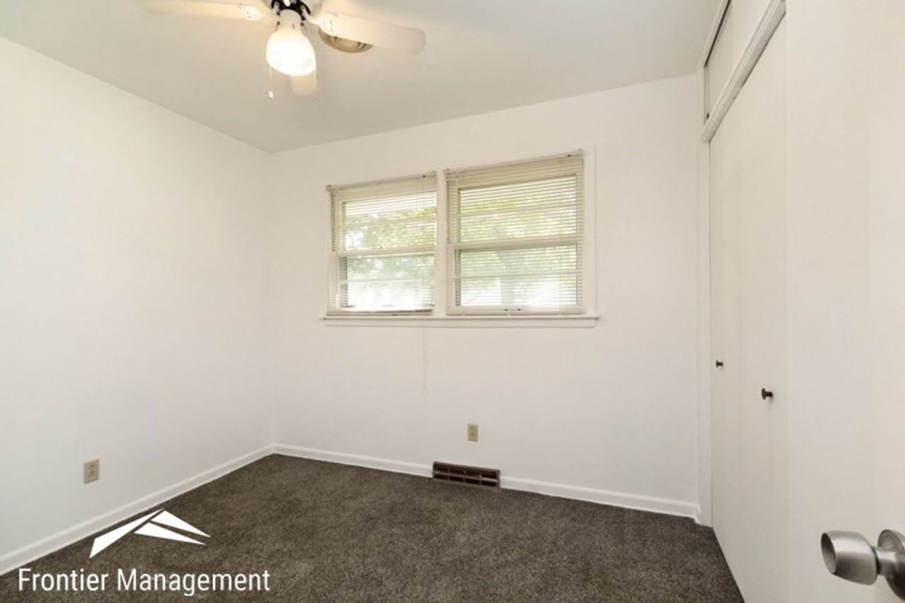 1733 Vaughn Dr - Photo 7 of 22