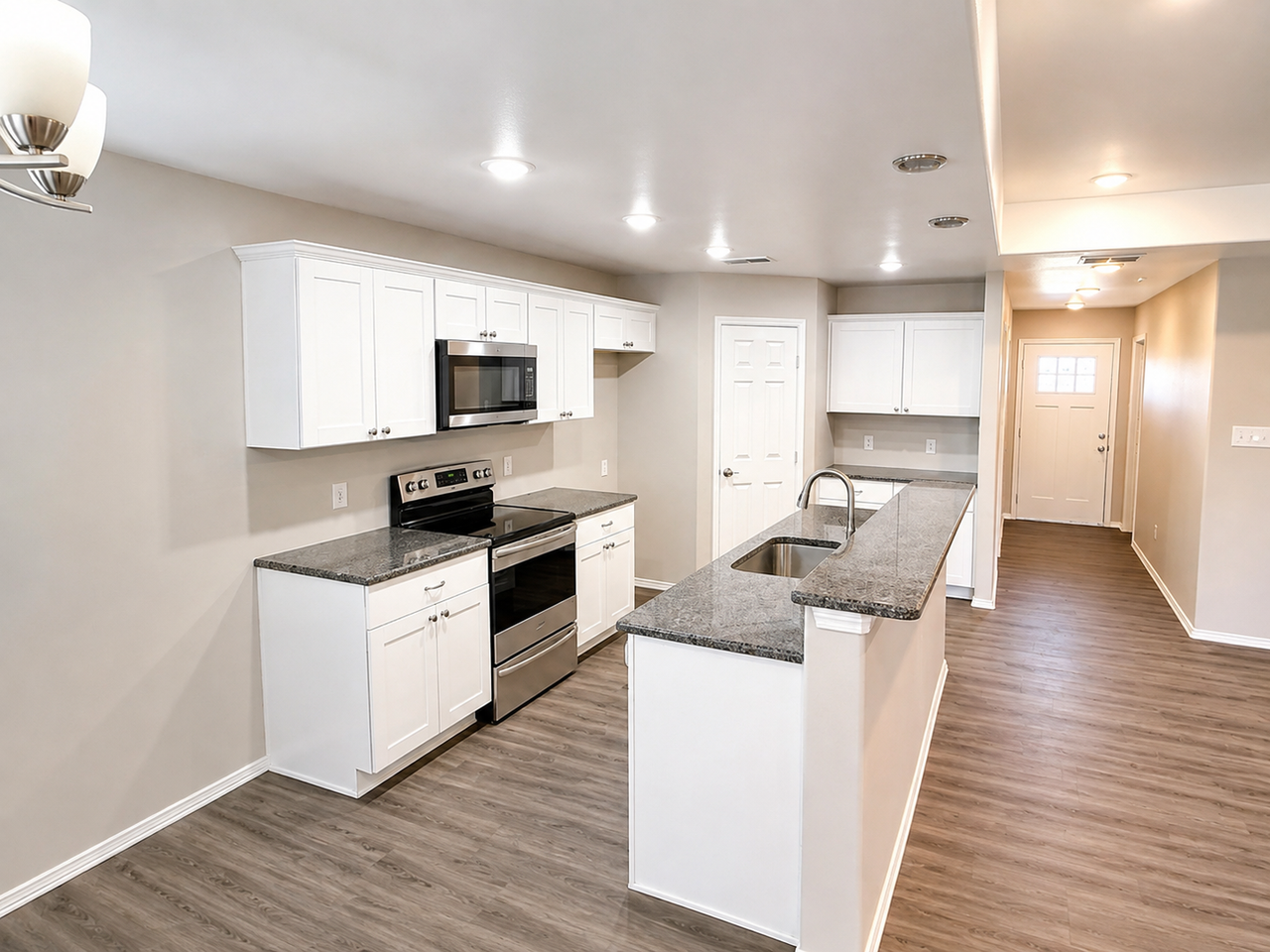 8402 11th St - Photo 3 of 10