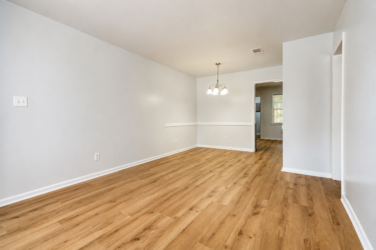 720 Montclair Dr - Photo 6 of 21