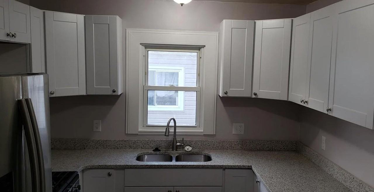 279 Madison Ave - Photo 4 of 16