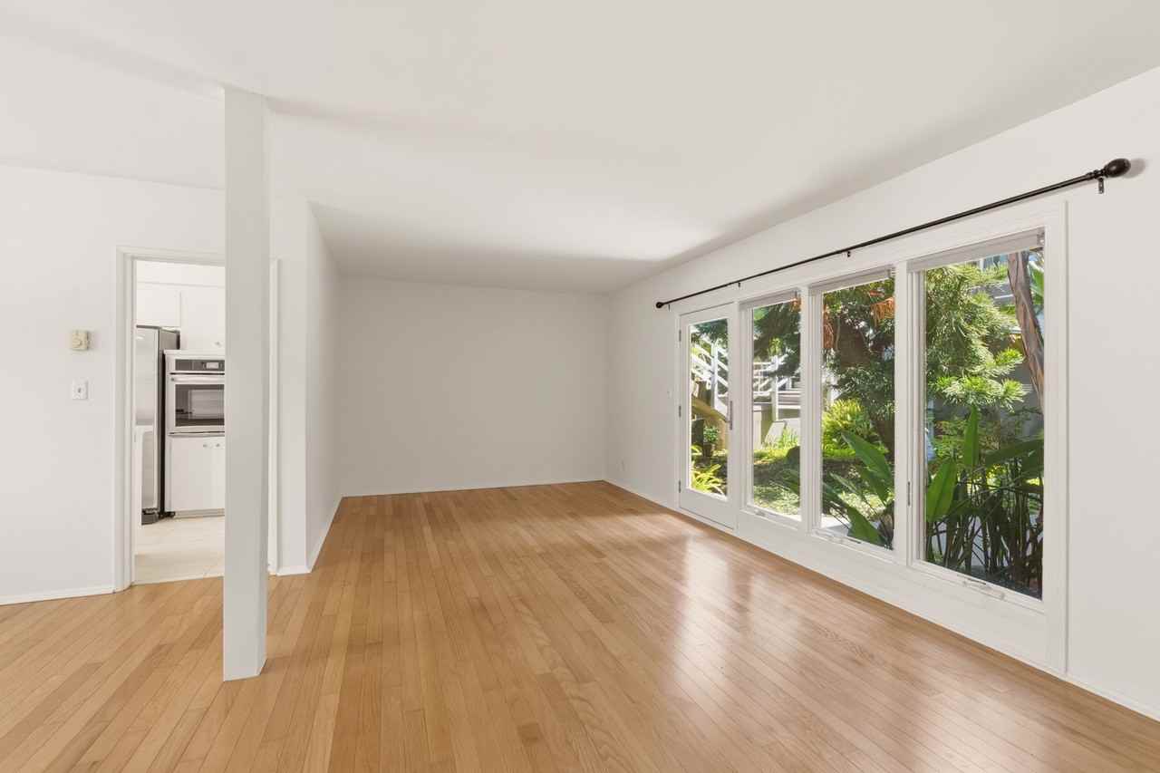 176 Mcknight Dr - Photo 3 of 33
