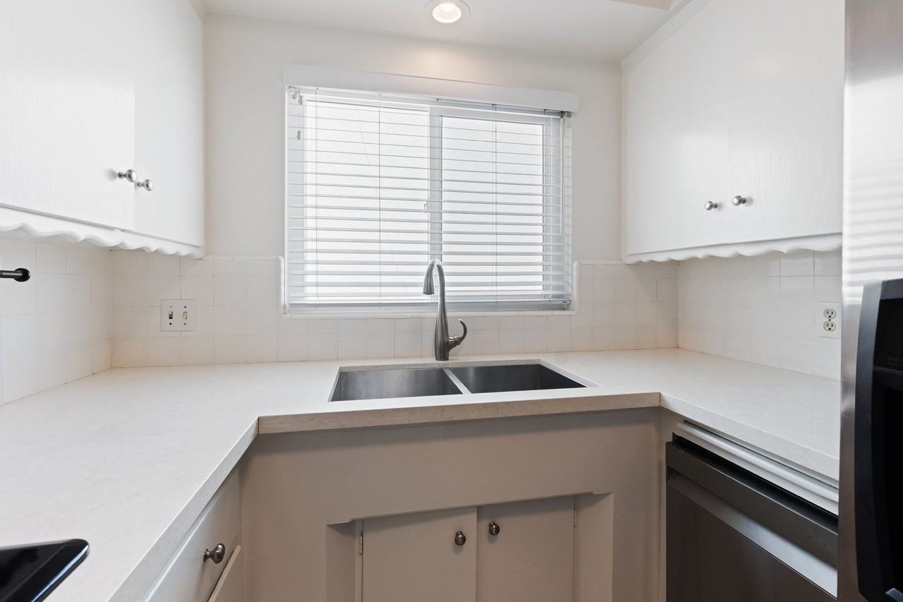 176 Mcknight Dr - Photo 7 of 33