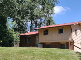 featured image of 717 Connor Ave