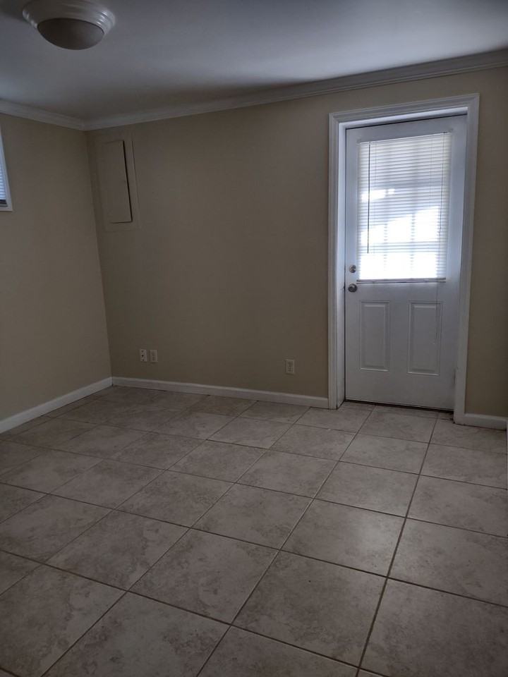 717 Connor Ave - Photo 3 of 20