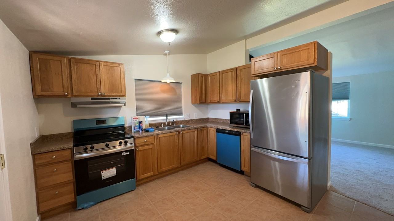 187 Se Dave St - Photo 7 of 30