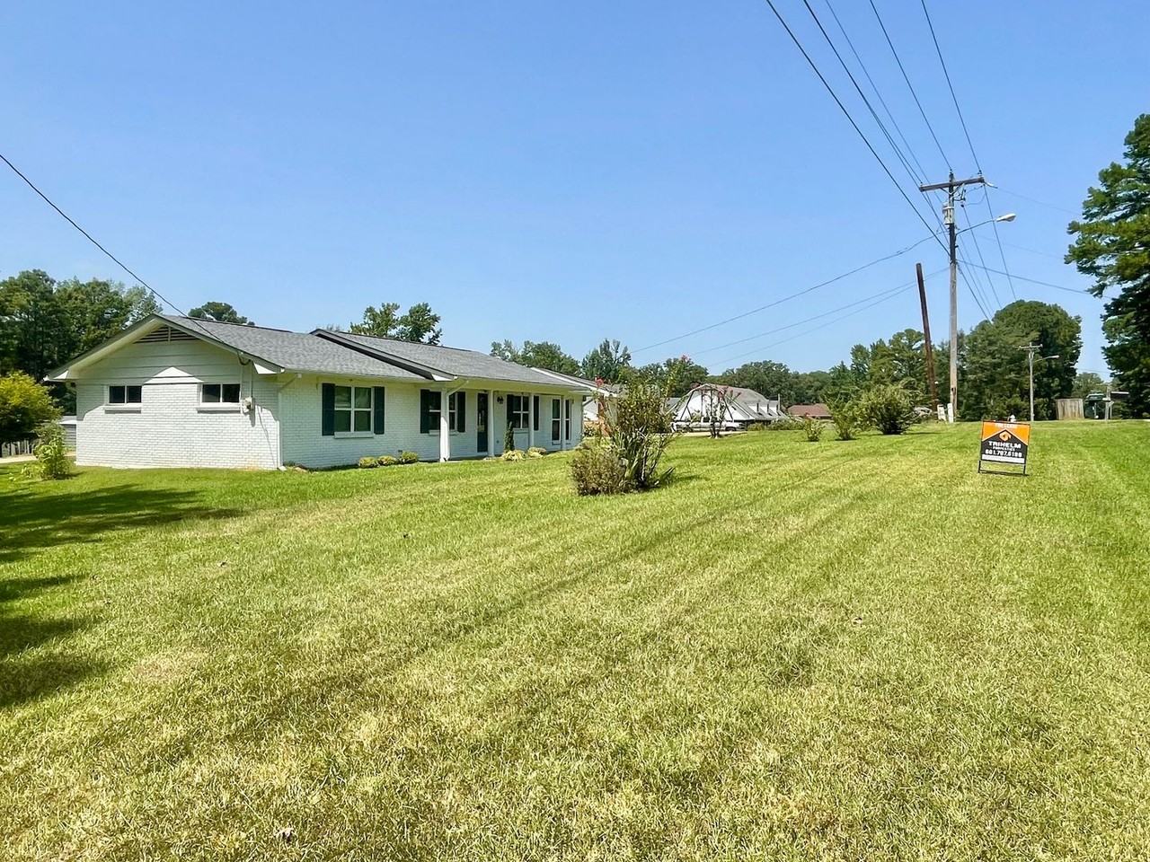 539 Luckney Rd - Photo 4 of 13