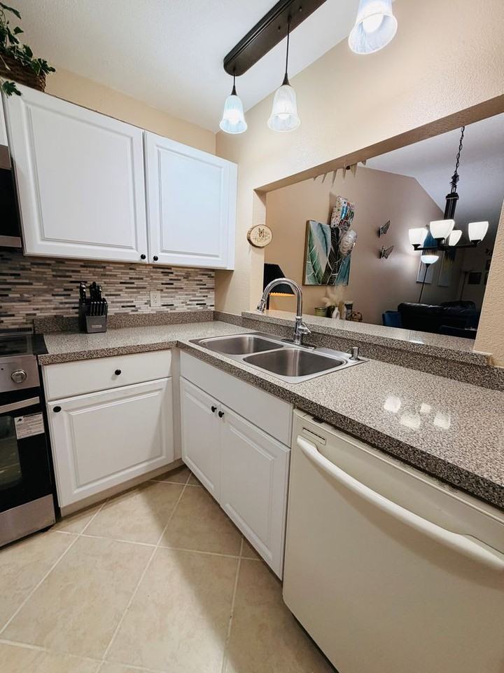 1435 Millstream Ln #204 - Photo 7 of 24