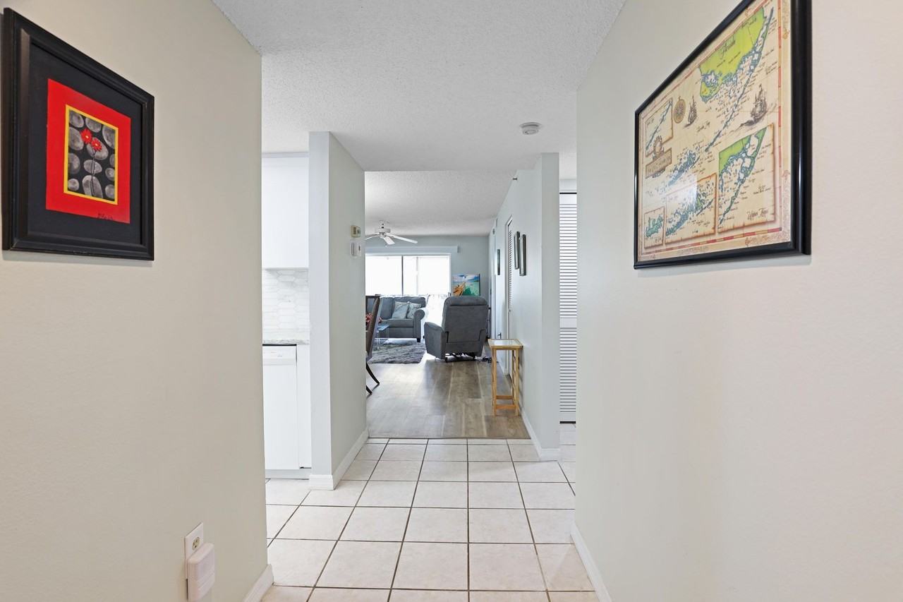 6505 Stone River Rd - Photo 6 of 21