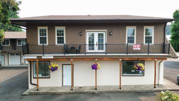 featured image of 2405 Pacific Ave