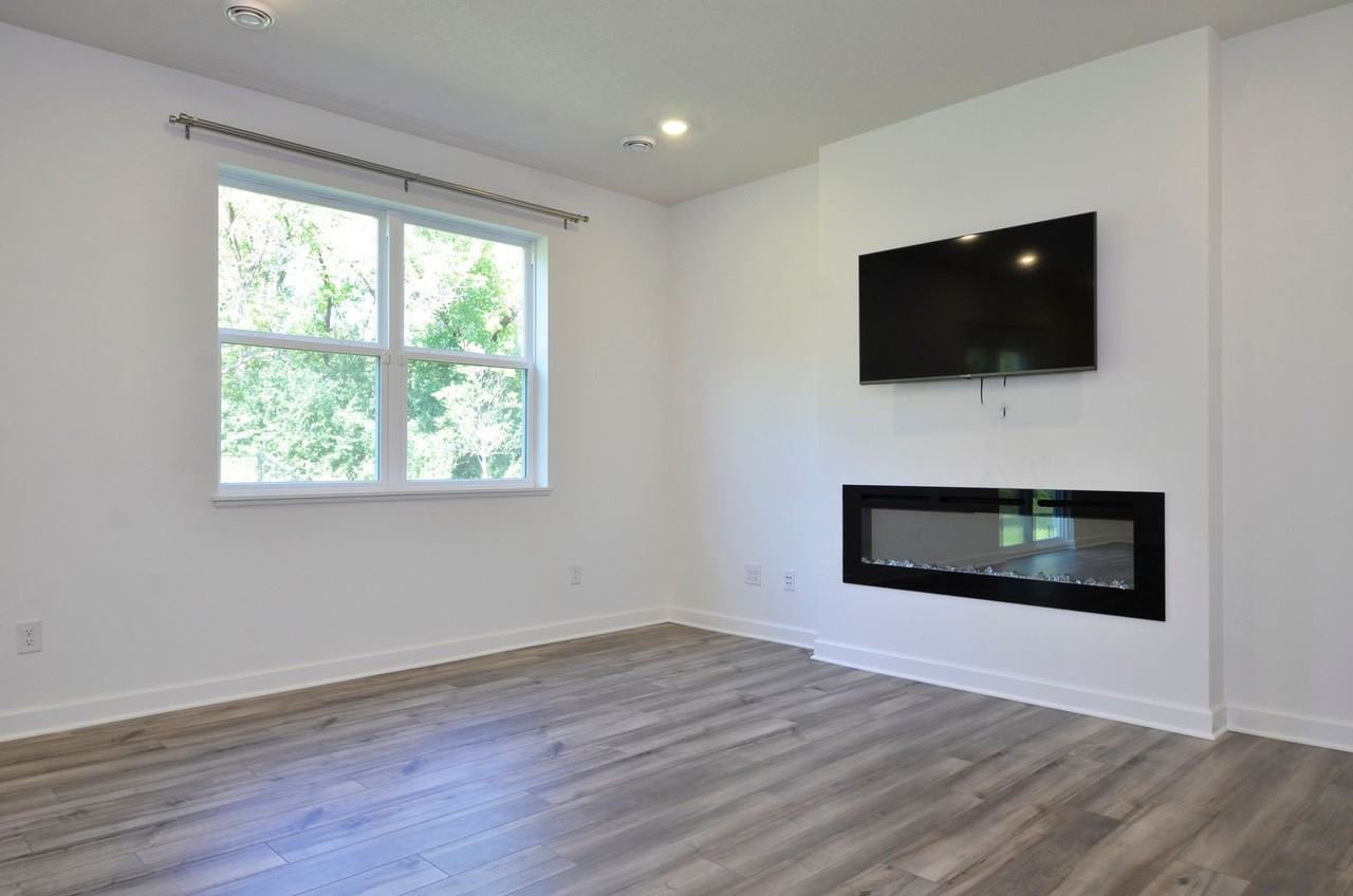 3858 Heath Ave N - Photo 7 of 19