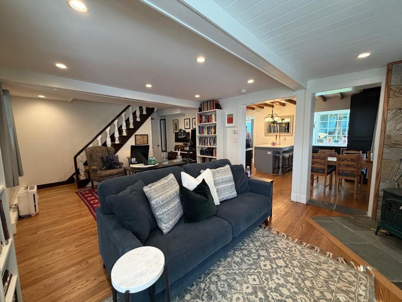 1219 Maple Ave - Photo 2 of 18