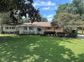 featured image of 214 Brentwood Blvd