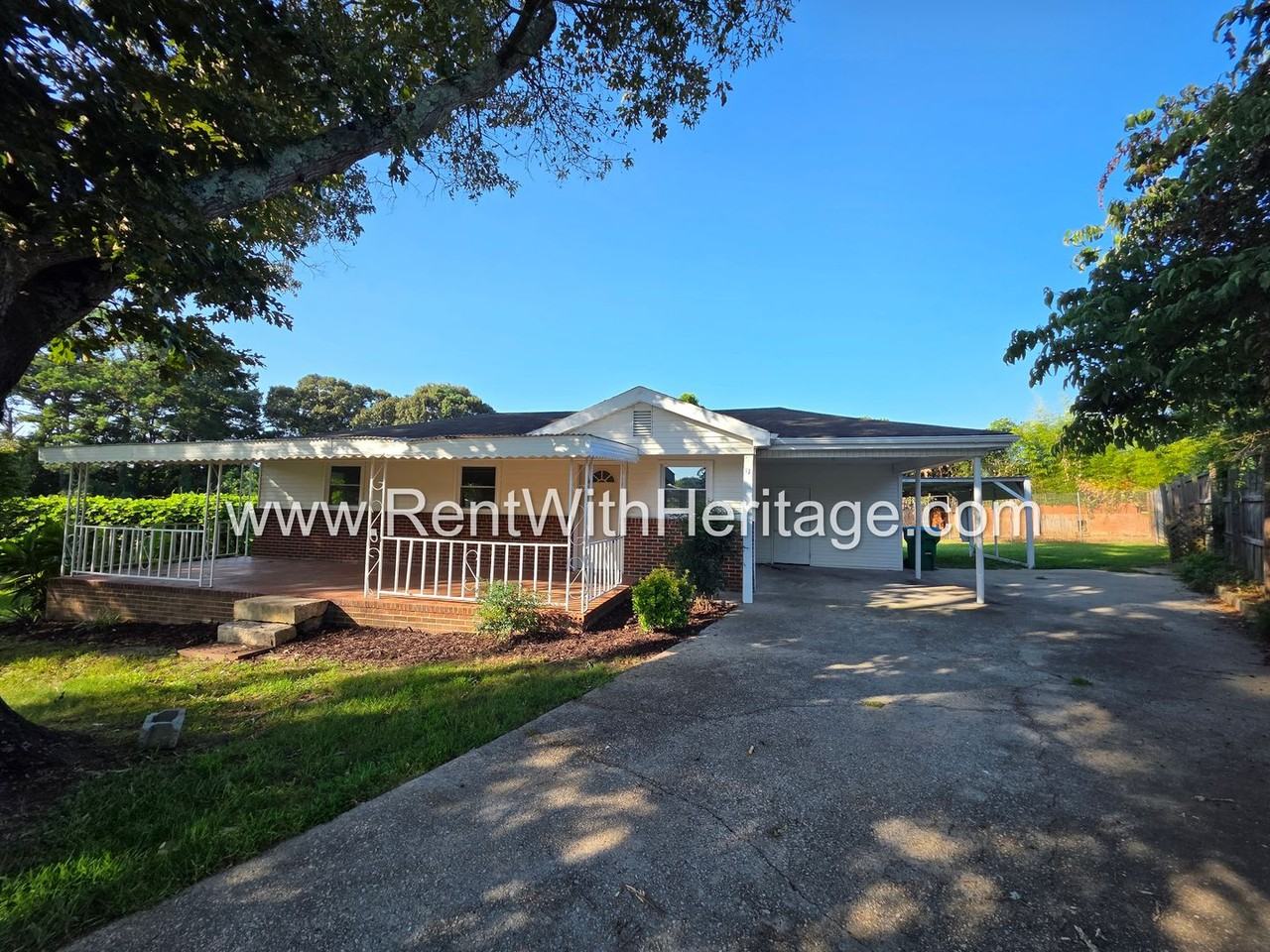 5990 Peco Ln - Photo 3 of 36
