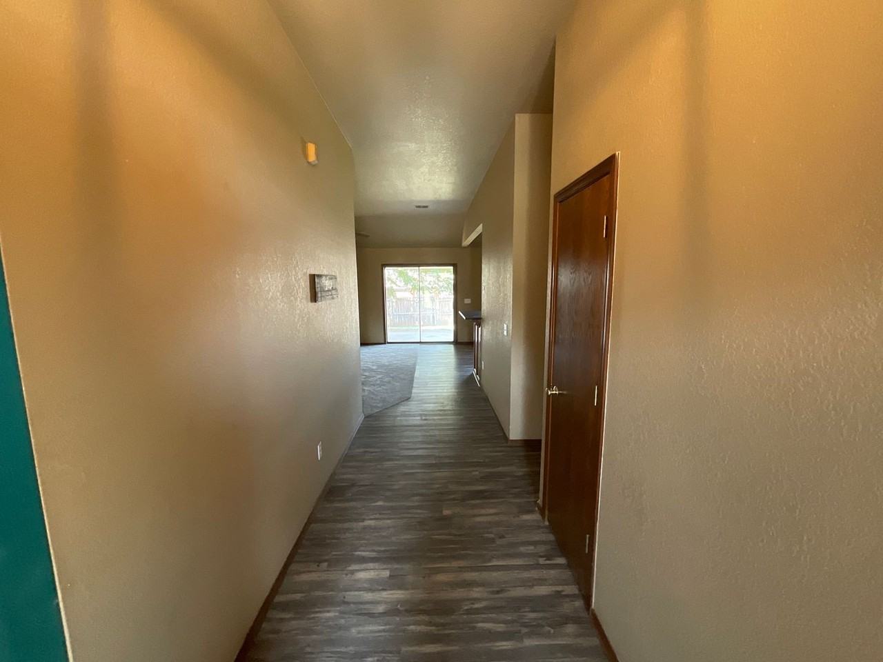 1709 La Cruz Ave - Photo 2 of 11
