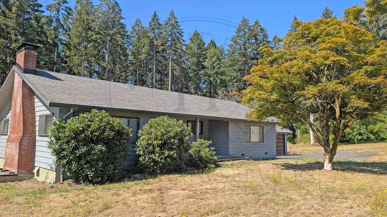 13235 Nw Pumpkin Ridge Rd - Photo 2 of 39