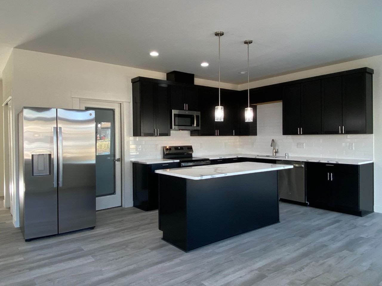 502 502 Lolly Lane - Photo 3 of 22