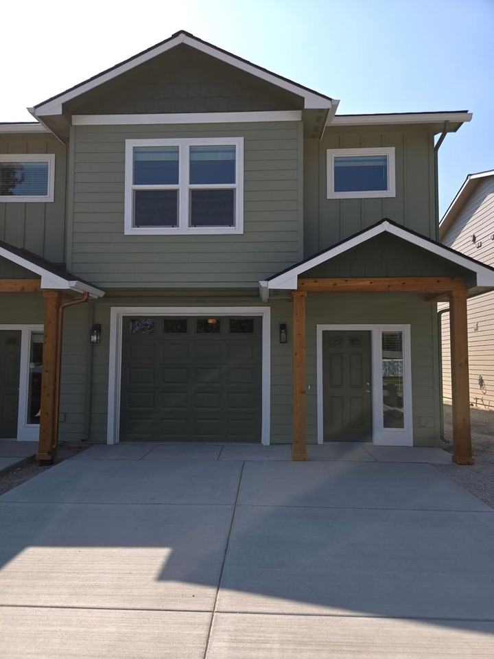 1274 W Hanley Ave - Photo 2 of 27