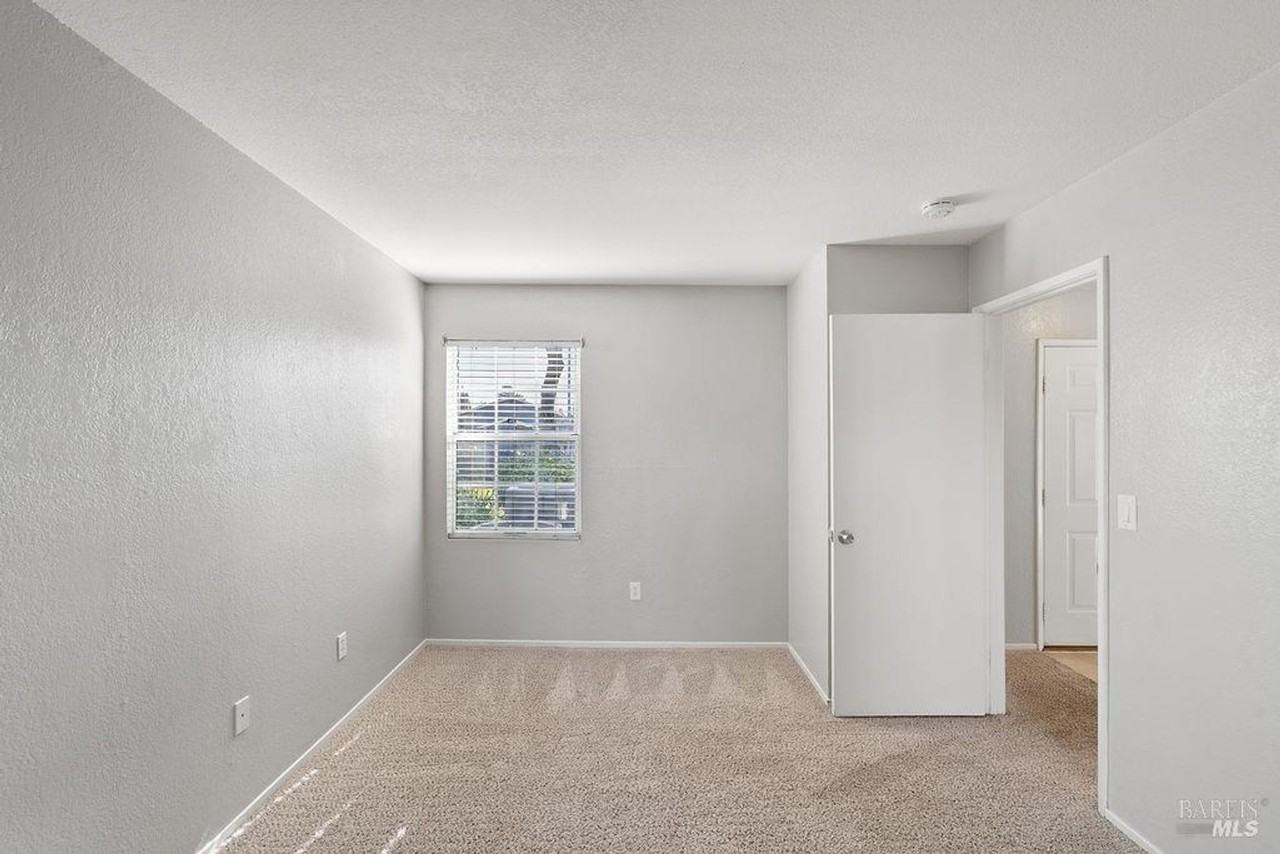 2915 N Texas St #141 - Photo 5 of 50